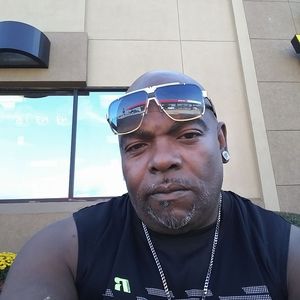 Meet your Posher, Dee